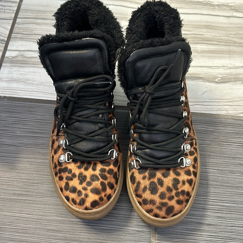 Marc Fisher LTD sneakers